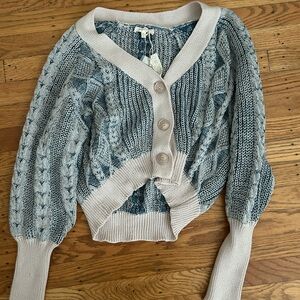 Mystree NWT women’s small cardigan